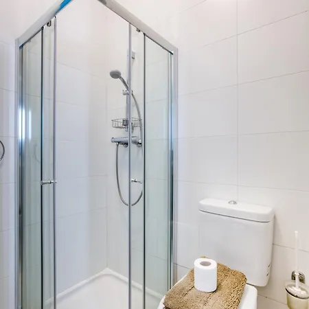 Appartement A Fully Equipped 3br With Lovely Views & Wifi *