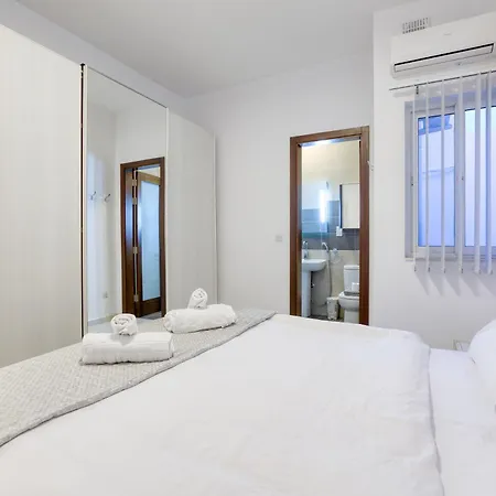 A Fully Equipped 3br With Lovely Views & Wifi Appartement *