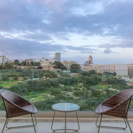 A Fully Equipped 3br With Lovely Views & Wifi Lejlighed